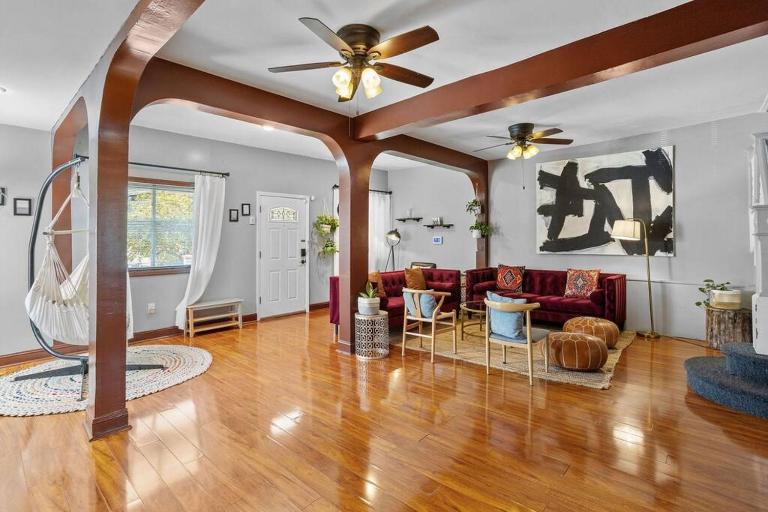 7BR 7BA Big House 1 block from Tropicana and Beach - B&B Atlantic City