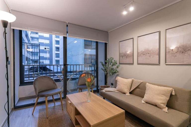 Apartamento 1D1B con Encanto Santiaguino - Ferienwohnung Santiago