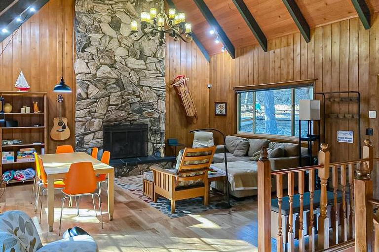 Quiet Wooded Retreat - B&B Lake Arrowhead