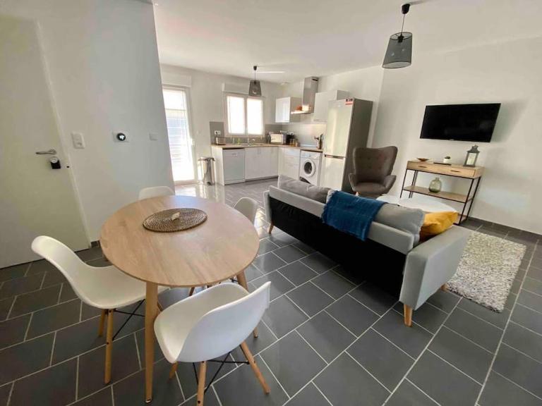 Maison à 300m de la mer avec 2 chambres - B&B Lion-sur-Mer