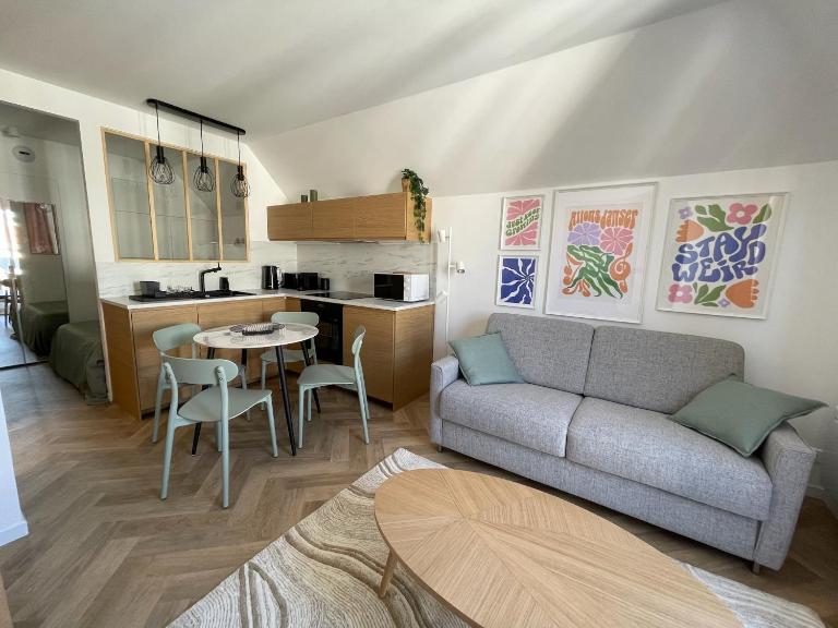 New fully equiped appartment with parking - B&B Saint-Mandé