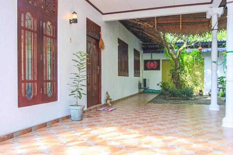 Lakmali Homestay - Bed and Breakfast Watagedaramulla