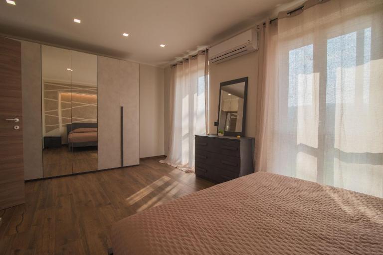 Casa Baratta - L'Acacia - Neive, Borgo storico, Langhe, spa privata, Park EV - B&B Neive