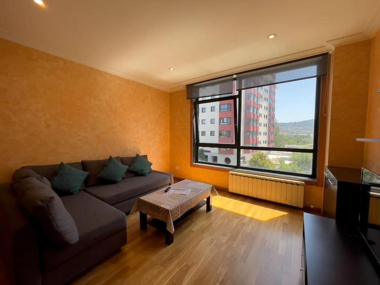 Apartamento Vigo 3Hab 6PAX WiFi PARKING Playa a 8 mins ツ by Rias Baixas Rentals - Chambres d'hôtes Vigo