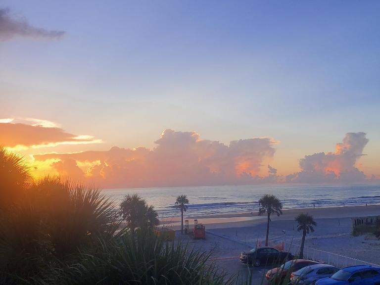 Daytona Beach Ocean-View Condo Beachside Bliss - B&B Daytona Beach