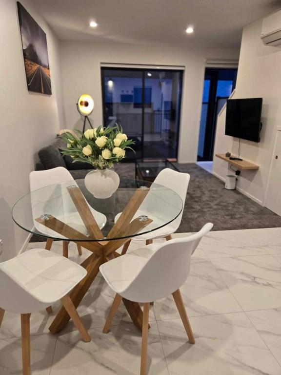 CBD Apartment 2 - 2 Bed 2 Bath - B&B Christchurch