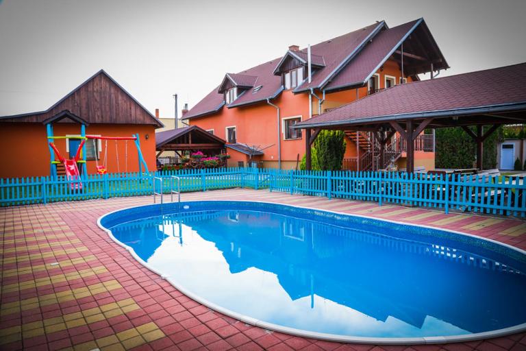 Penzion SUNGARDEN-Veľký Meder - Chambres d'hôtes Veľký Meder
