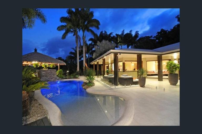 Luxury rainforest eyrie with panoramic views - B&B Mossman