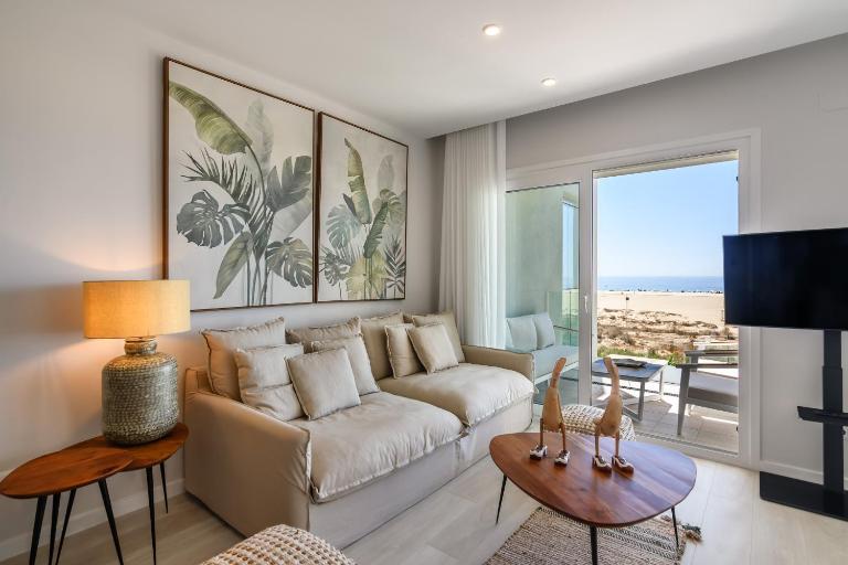 Los Camaleones by Ĥ - Playa de los Haraganes HLHC1203P17 - Ferienwohnung Isla de Canela