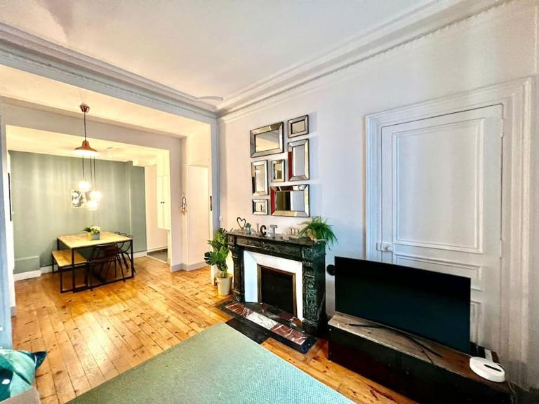 Cosy Magnolia - T3 - Hyper centre & parking souterrain - B&B Pau