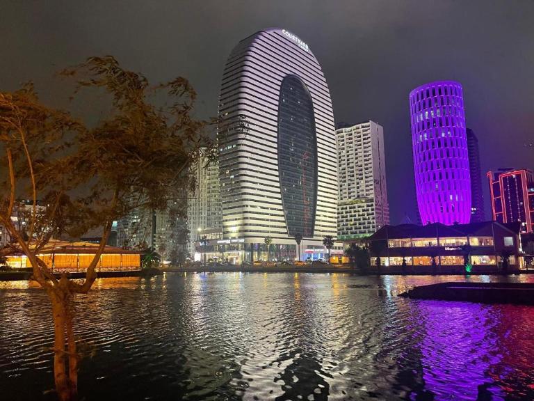 Premium apartments - the star of Alliance Palace - B&B Batumi