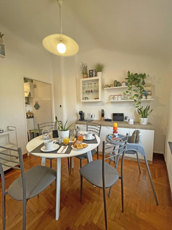 Happy Family Apartments Panorama - Ferienwohnung Genua