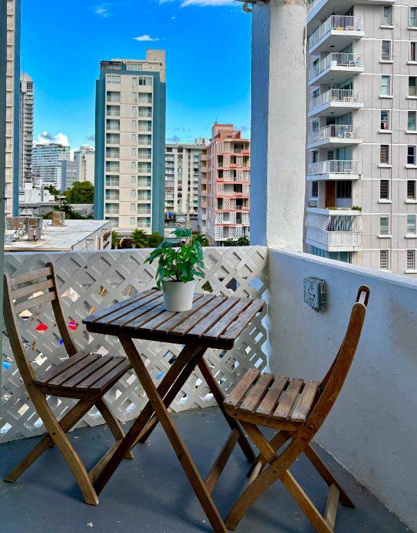 Downtown Condado Tropical Studio - B&B San Juan