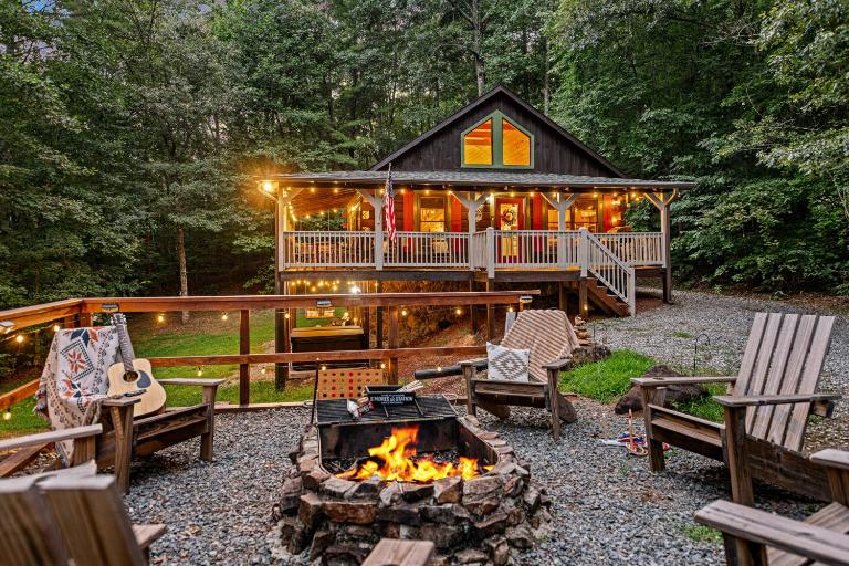 Secluded Cabin: Hot Tub & 10 Mi to Blue Ridge - B&B Epworth