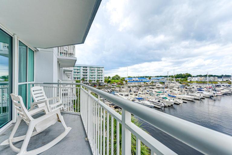 2 Mi to Ocean: Waterfront North Myrtle Beach Condo - B&B Myrtle Beach