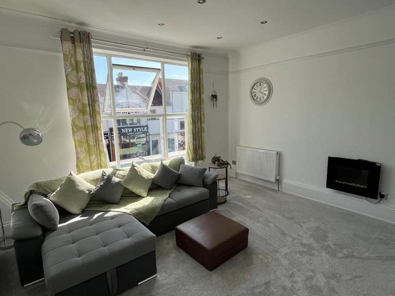 Central Two-three bedroom Beach town maisonette - B&B Southease