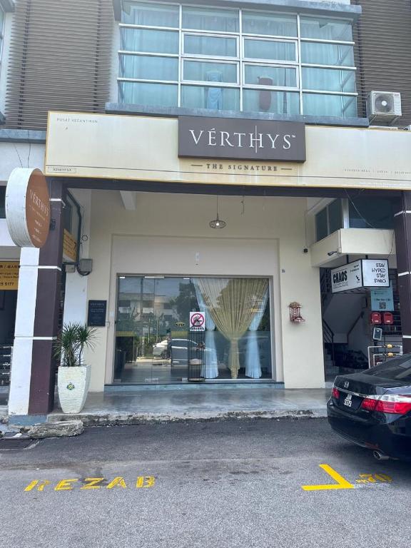 Leo66 Guesthouse - B&B Kampung Tanjung Agas