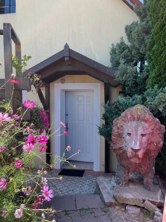 Apartament pod Lwem - B&B Marcinowa Wola