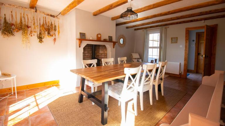 Stylish secluded cottage with beautiful views - Chambres d'hôtes Trillick