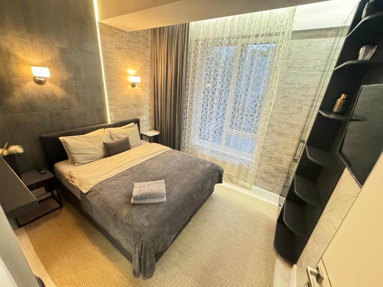 Luxury Three Bedroom Ultracentral Apartment - B&B Chișinău
