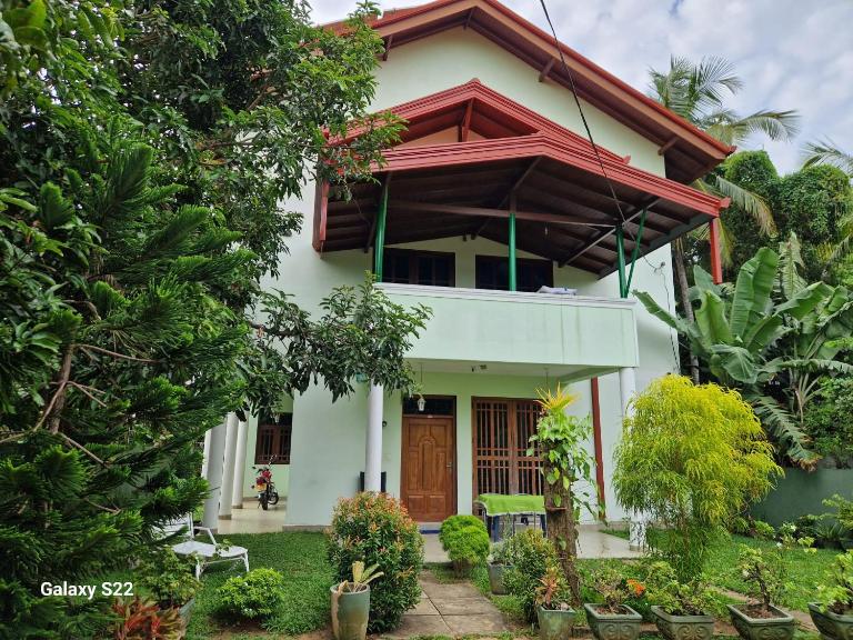 Haus Berlin - Bed and Breakfast Negombo