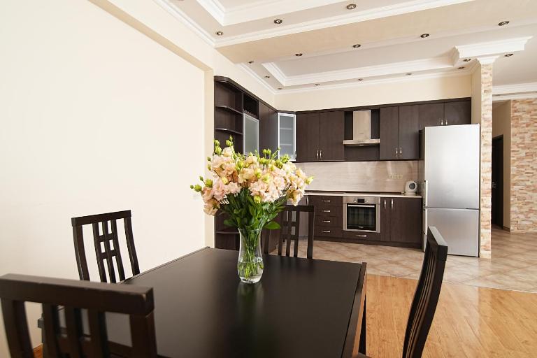 Luxury Apartments on 13 Buzand street by Sweet Home - B&B Ereván