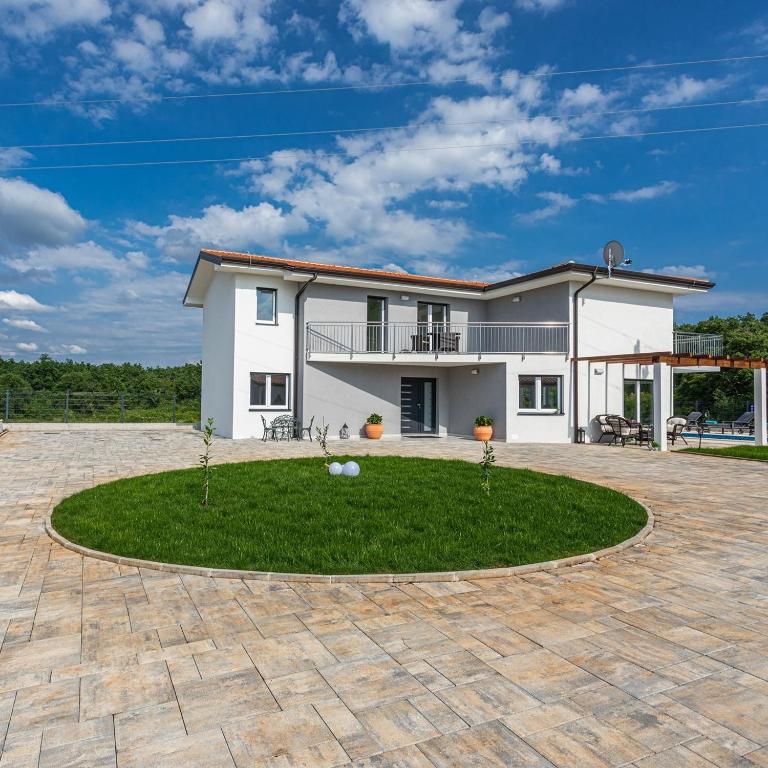 Villa Jelena I 4-Sterne I Beheizter Pool I Privatsphäre I barrierefrei I Grill - B&B Gamboci