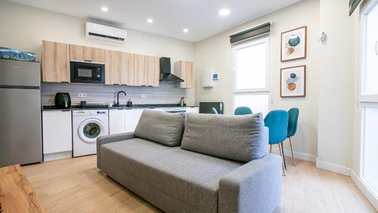 Madrid Confort urbano 1 dormitorio AC WIFI Cocina - B&B Madrid