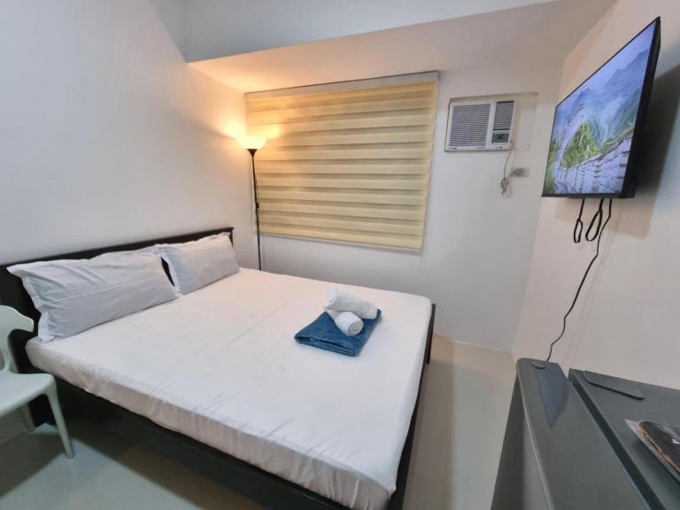 Grand Riviera Suites Condotel by Jen - B&B Manila