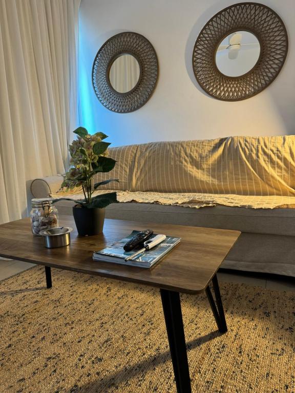 One-bedroom beach apartment, 30m from an amazing beach, Coralli - Bed and Breakfast Protaras
