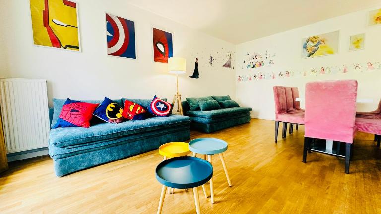 Mickey Mouse - Gare - Centre - Lac - Parking - Wifi - B&B Bussy-Saint-Georges