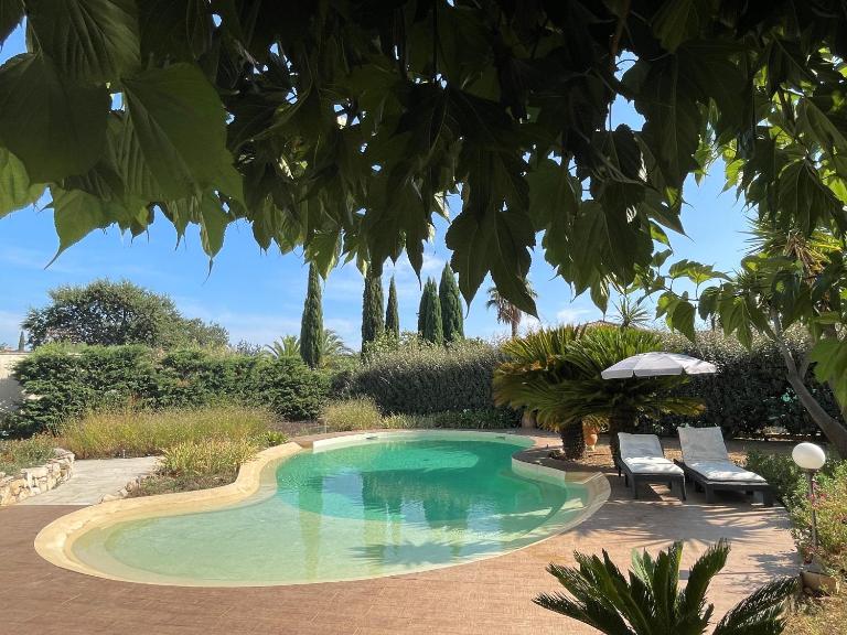Le Vieux Murier - Chambres d'hôte - B&B Hyères