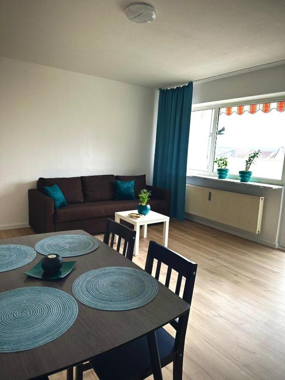 3 Zimmer-Küche- Balkon-Parkplatz - Ferienwohnung Fürth