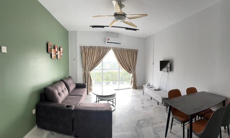 Deluxe room marina View Villas - Bed and Breakfast Port Dickson