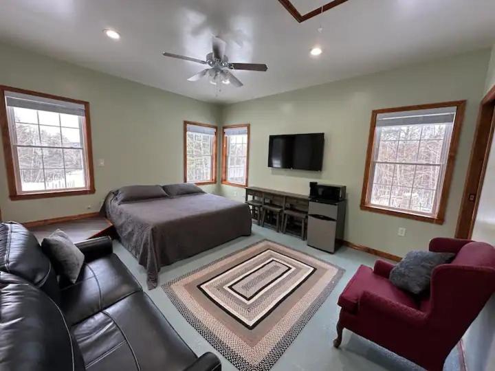 Ciderhouse and Cellars Getaway - Ferienwohnung Lee