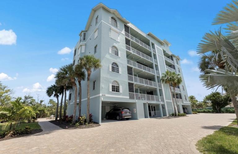Captains Bay 3BR Beach Condo - Chambres d'hôtes Fort Myers Beach
