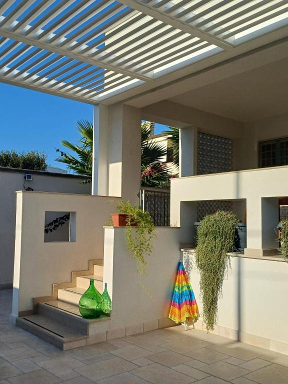 Villa Enza - A 150 passi dal mare - B&B Torre Ovo