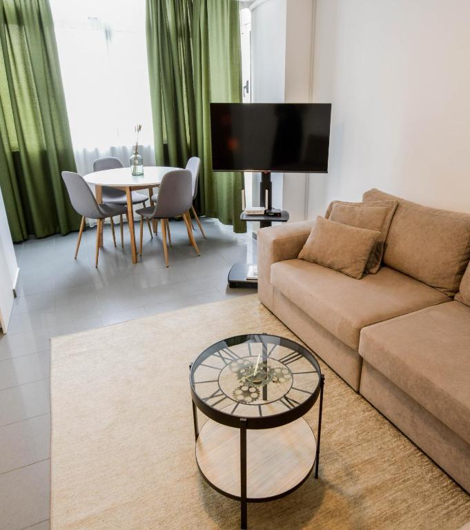 Wolke 7 Central Apartment - Modern and Comfortable Home - Ferienwohnung Shkodra