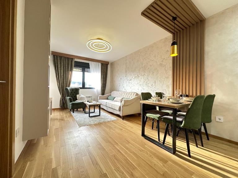 ZR 65 Apartment - Ferienwohnung Zlatibor