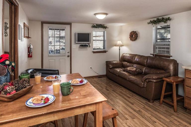 Beary Comfy Cabin - B&B Ruidoso
