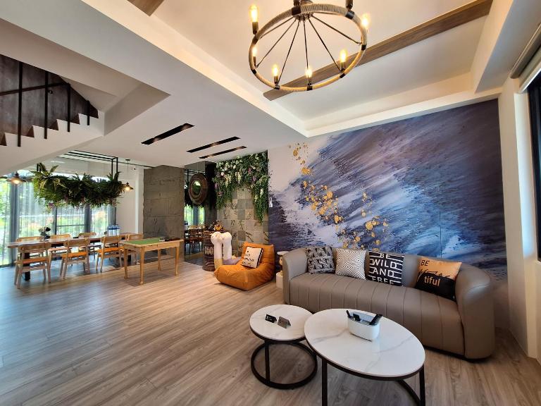 Villa Ten - Catch up - Bed and Breakfast Erwanwu