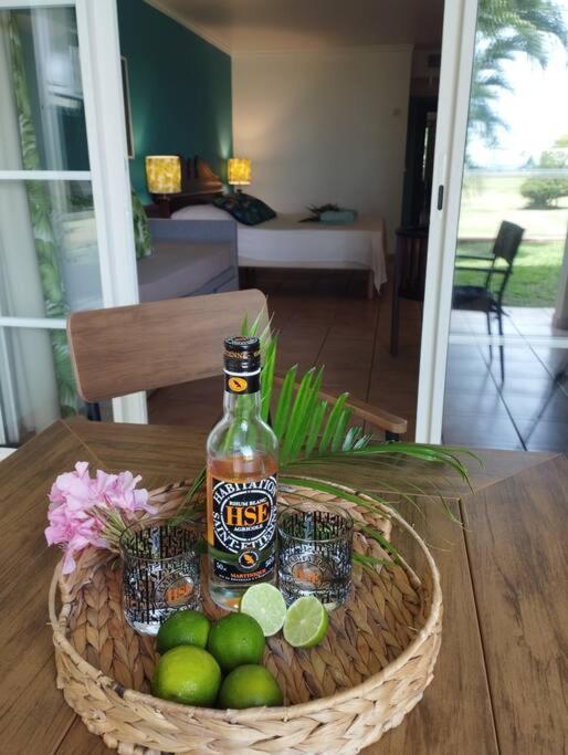 Studio Le Jacana dans une résidence de vacances avec piscine - Chambres d'hôtes Bellevue