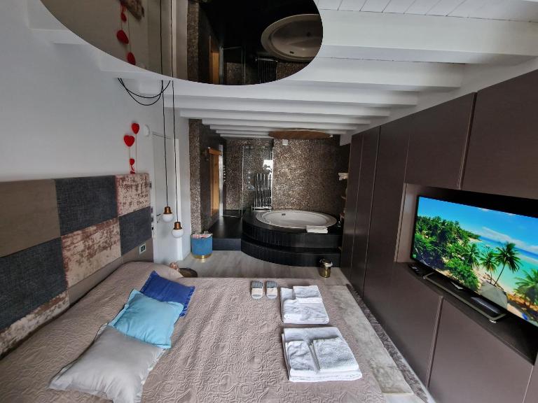 Luxury Room & Private Spa - Rio Botteniga - Ferienwohnung Treviso