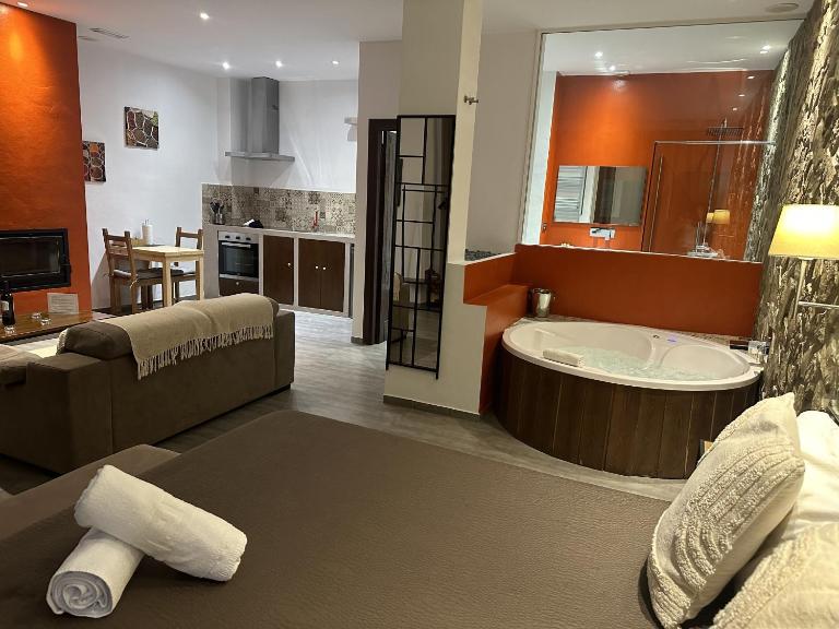 LOFT CHOCOLATE - BENAOCAZ - B&B Benaocaz