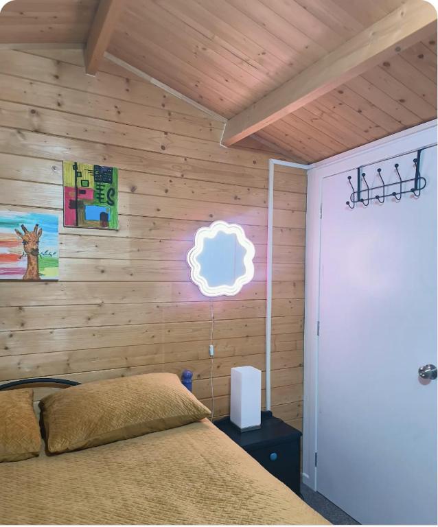 Gorgeous Cabin - Spa Pool! - Ferienwohnung Queenstown
