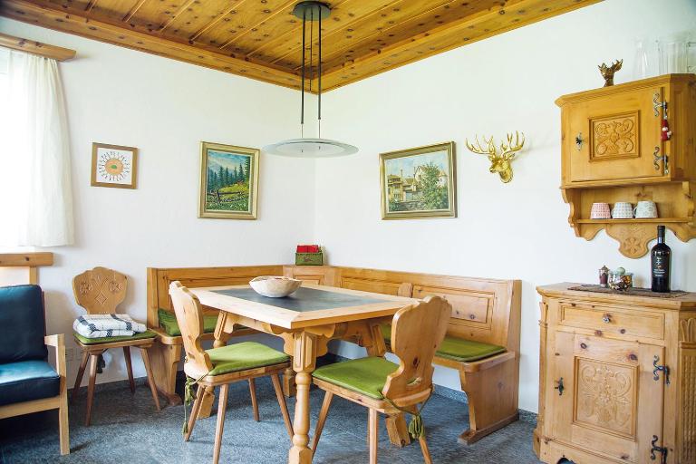 Familienwohnung Epomeo Surlej - B&B Surlej