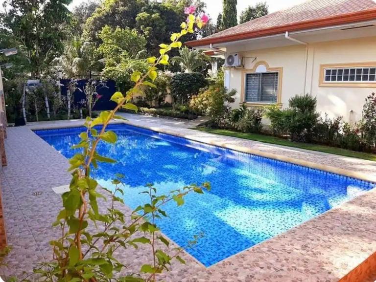 Blue Gates Paradise - B&B Dipolog City