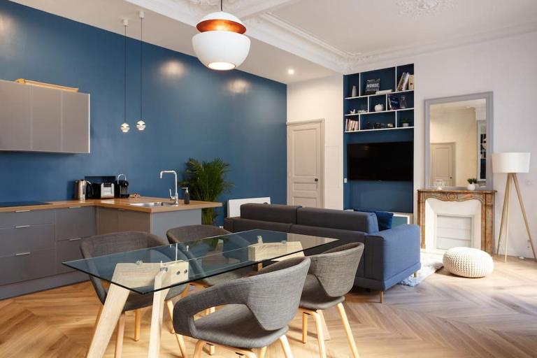 Renovated spacious Parisian apt near la Madeleine - B&B Paris