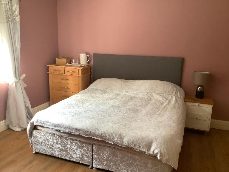 Two Bedrooms, One Super King bedroom, inc two single beds plus COT & One Double Bedroom, plus Sofa Bed with Private Bathroom for up to 2 Adults & 5 Children & 1 Infant - B&B Colwyn Bay