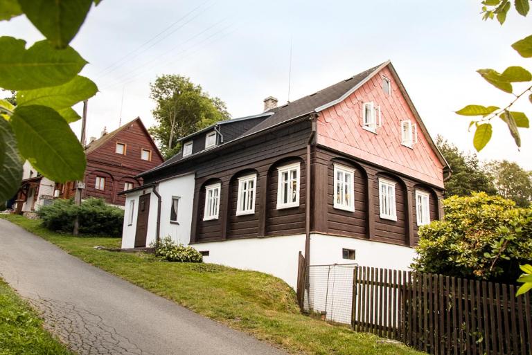 Chalupa Tulipánka - B&B Krásná Lípa